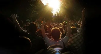 Das Ende der großen Koalition wäre ein wichtiger Schritt - einer eigenen welt versinken