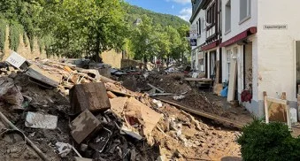 Laschets Lachen - waehler muessen dieses urteil